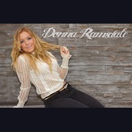 Solo Act: Donna Ramsdale